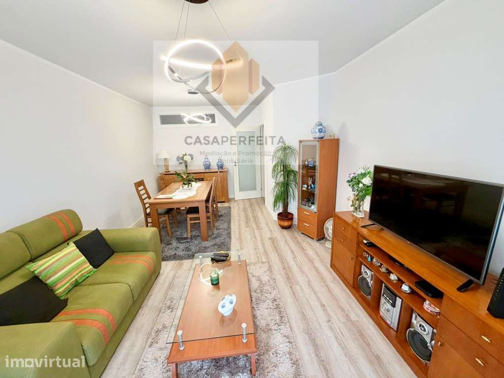 Apartamento T2+1 Totalmente Renovado com Varanda, Jardim e Box - Va... - Grande imagem: 5/25