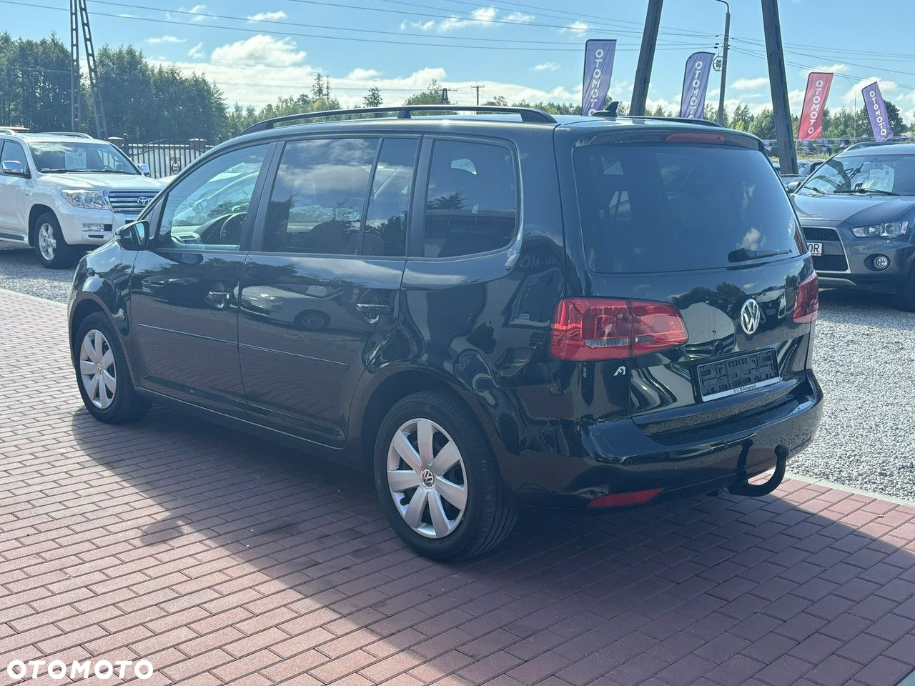 Volkswagen Touran 1.6 TDI DPF BlueMot Comfortline - 6