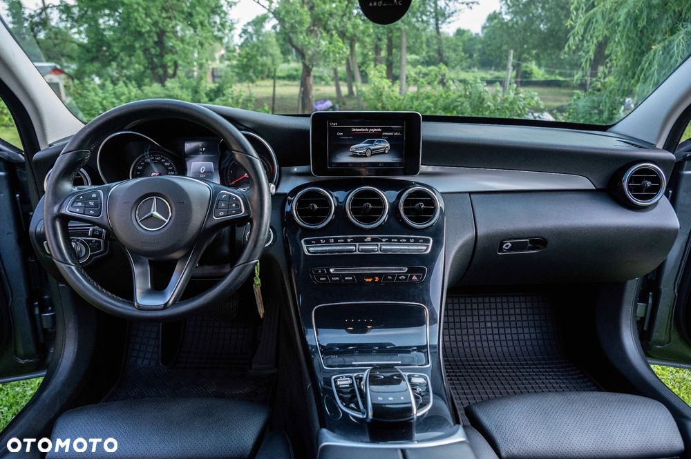 Mercedes-Benz Klasa C 220 d 9G-TRONIC - 16