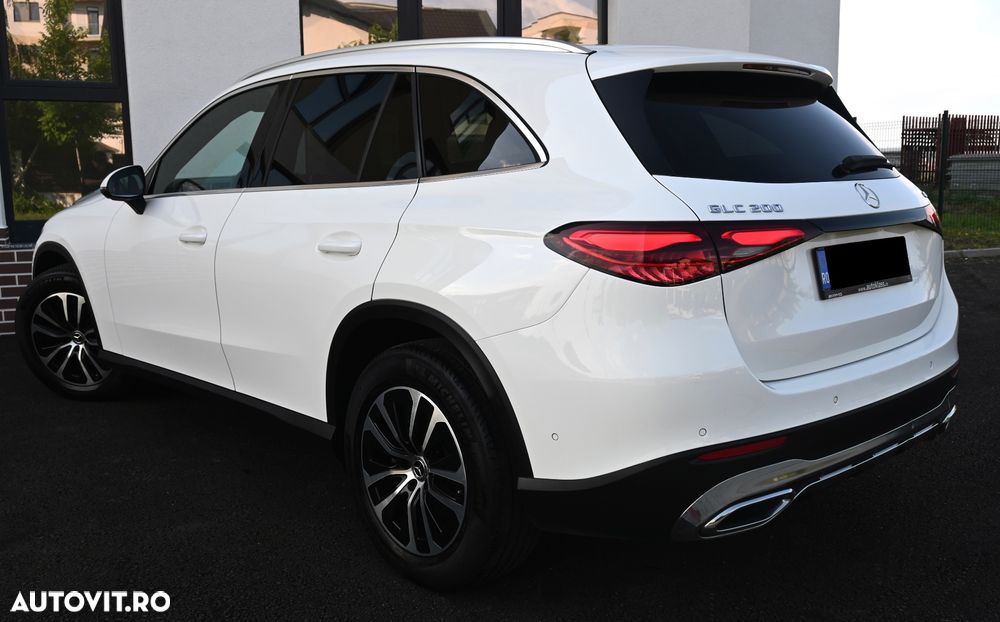 Mercedes-Benz GLC 200 4Matic 9G-TRONIC Edition Avantgarde - 20