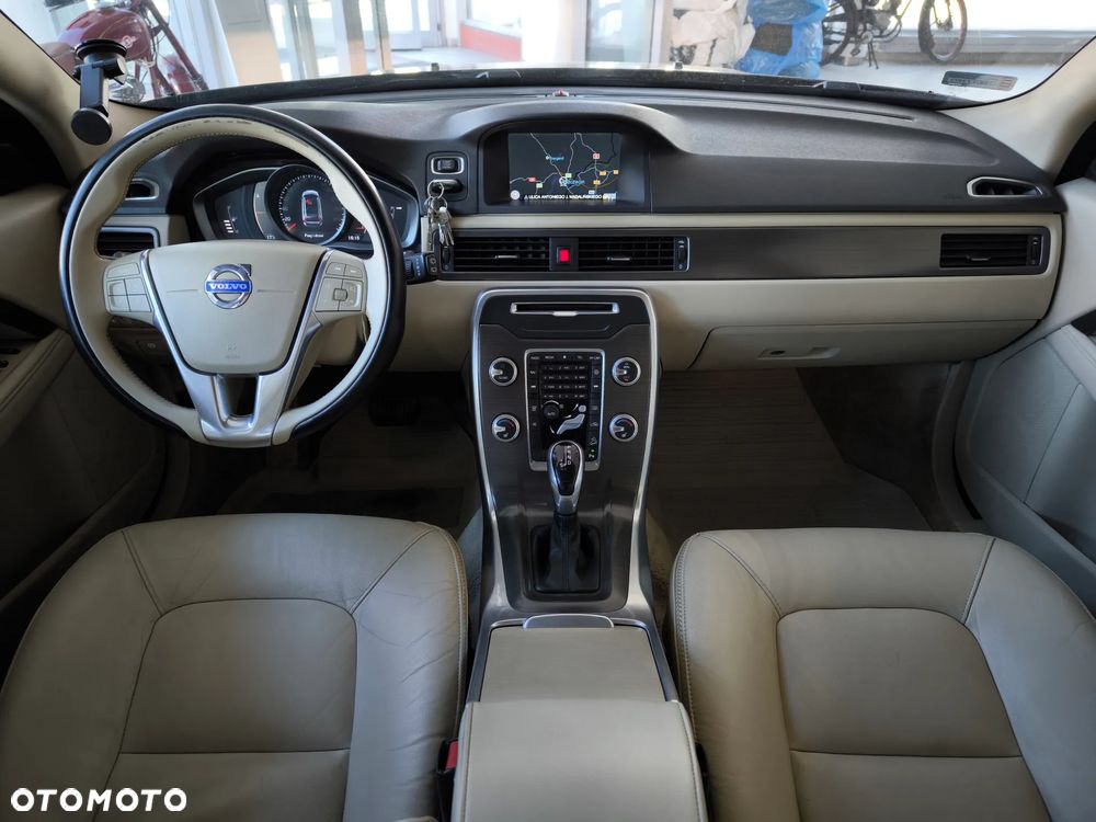 Volvo XC 70 D4 AWD Summum - 11