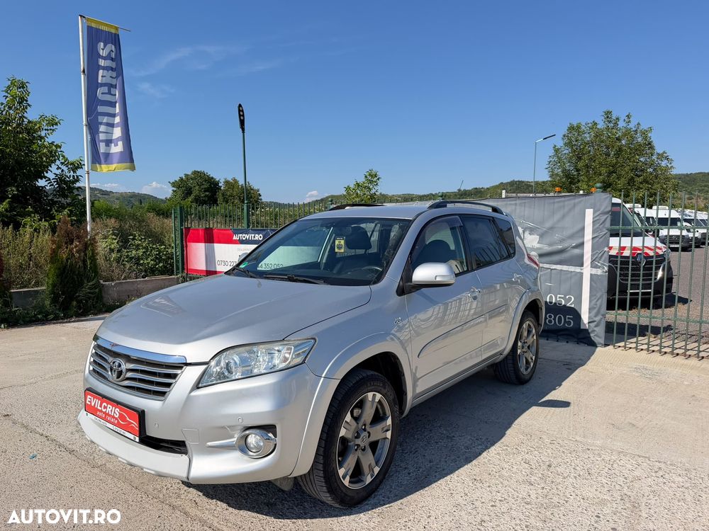 Toyota RAV4 2.2L D-CAT A/T Luxury - 4