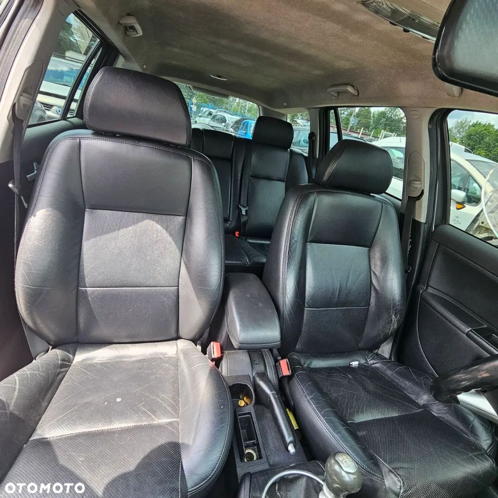 Ford Monde (2001r) 2,0 D 85 kW / 116 KM (kod lak: G0) pojazd na części - 18