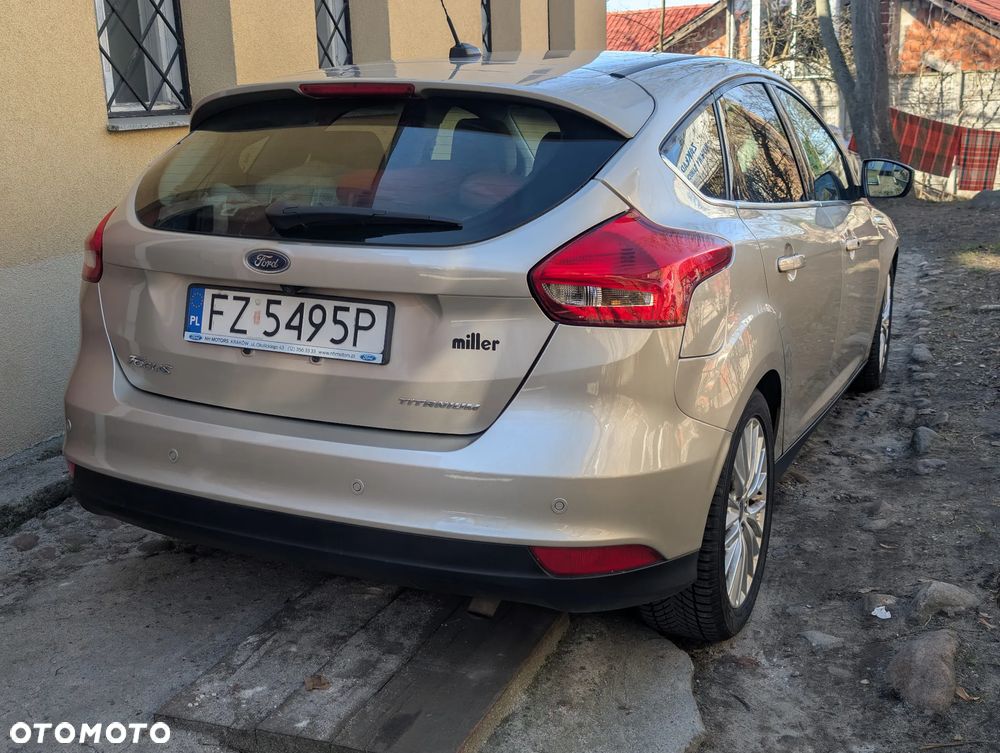 Ford Focus - 3