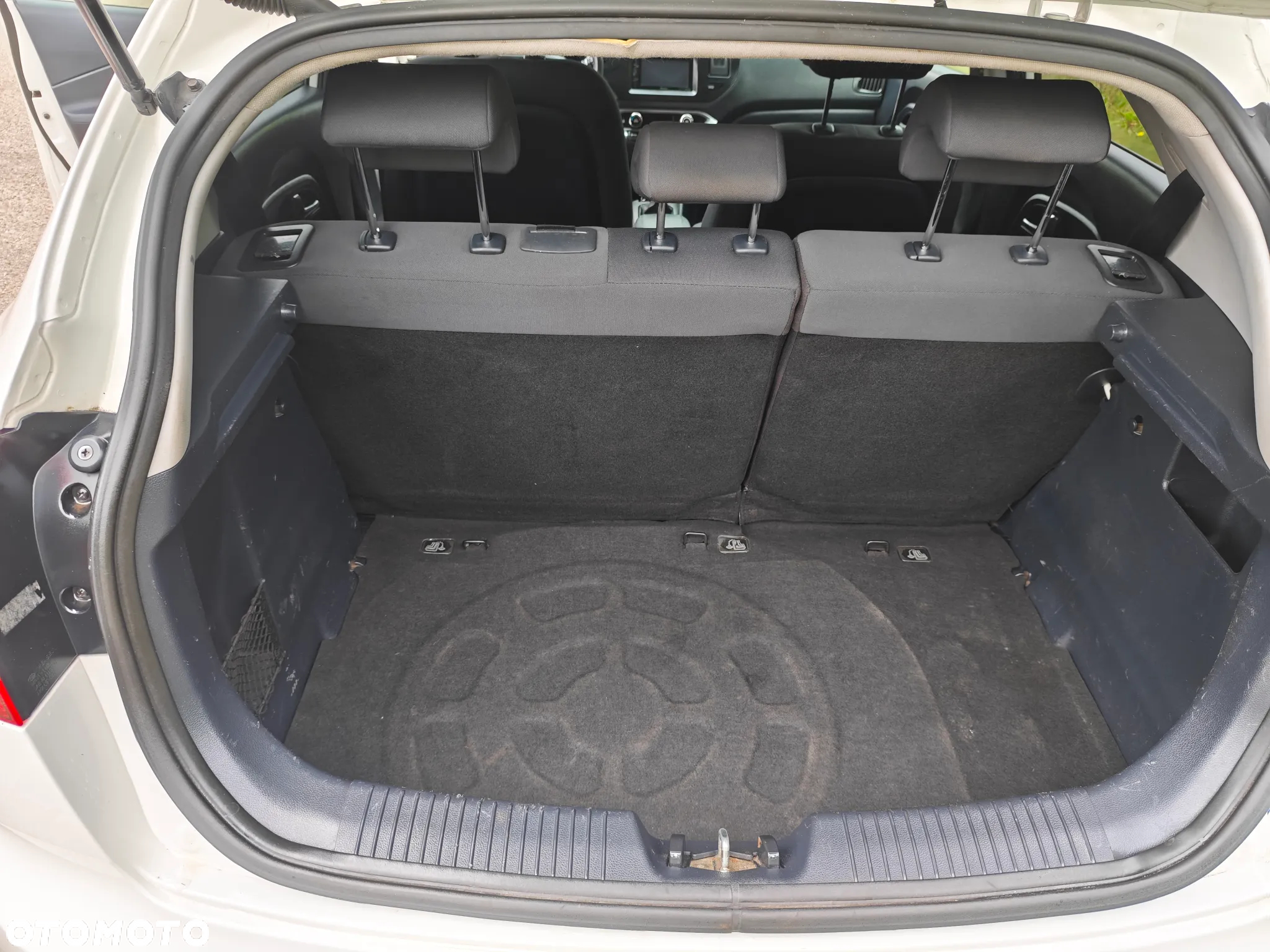 Kia Rio 1.1 CRDI Dream-Team Edition - 8