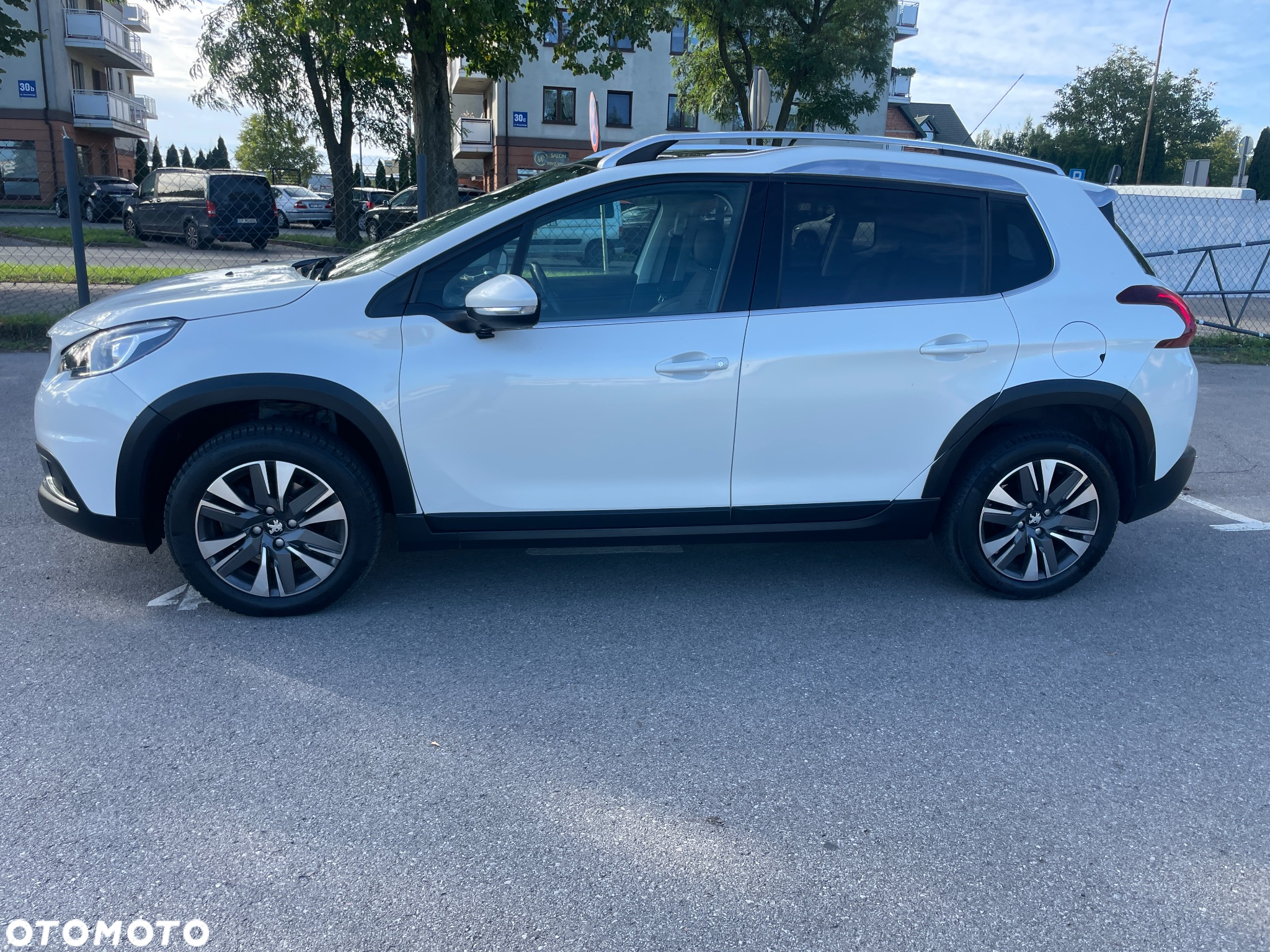 Peugeot 2008 PureTech 110 Stop&Start Style - 9