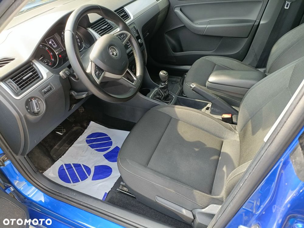 Skoda RAPID 1.2 TSI Active - 8