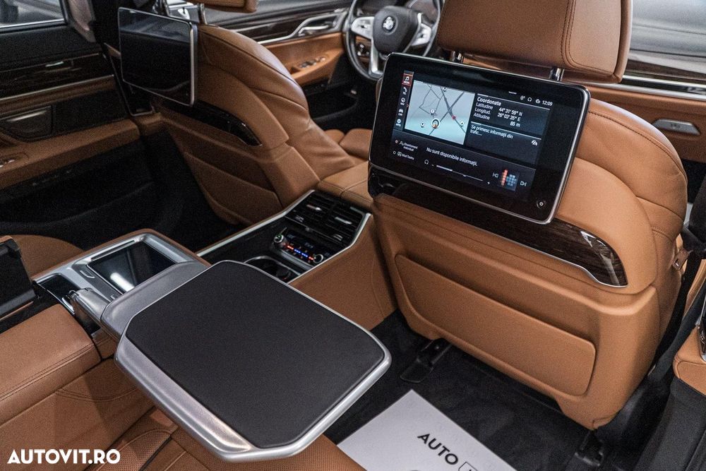 BMW Seria 7 730Ld xDrive - 36