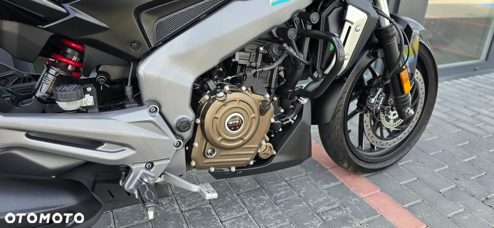 Bajaj Dominar 400 - 16