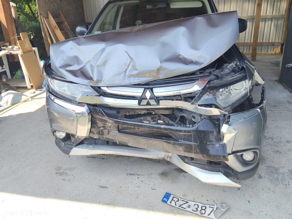 Mitsubishi Outlander 2.0 City Style 2WD - 10