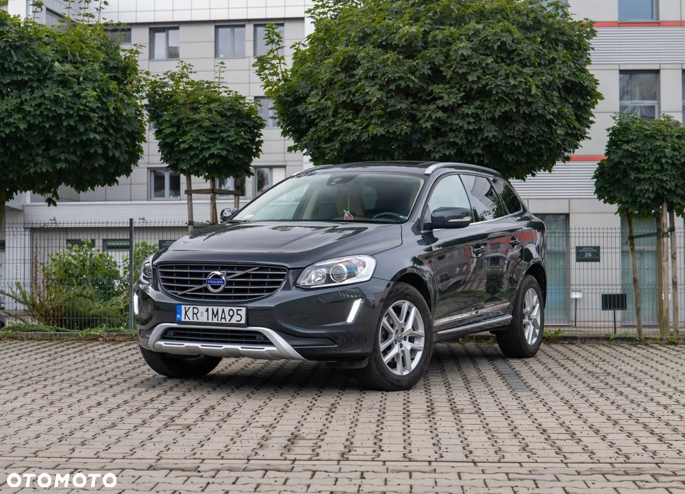 Volvo XC 60 D4 AWD Summum - 2