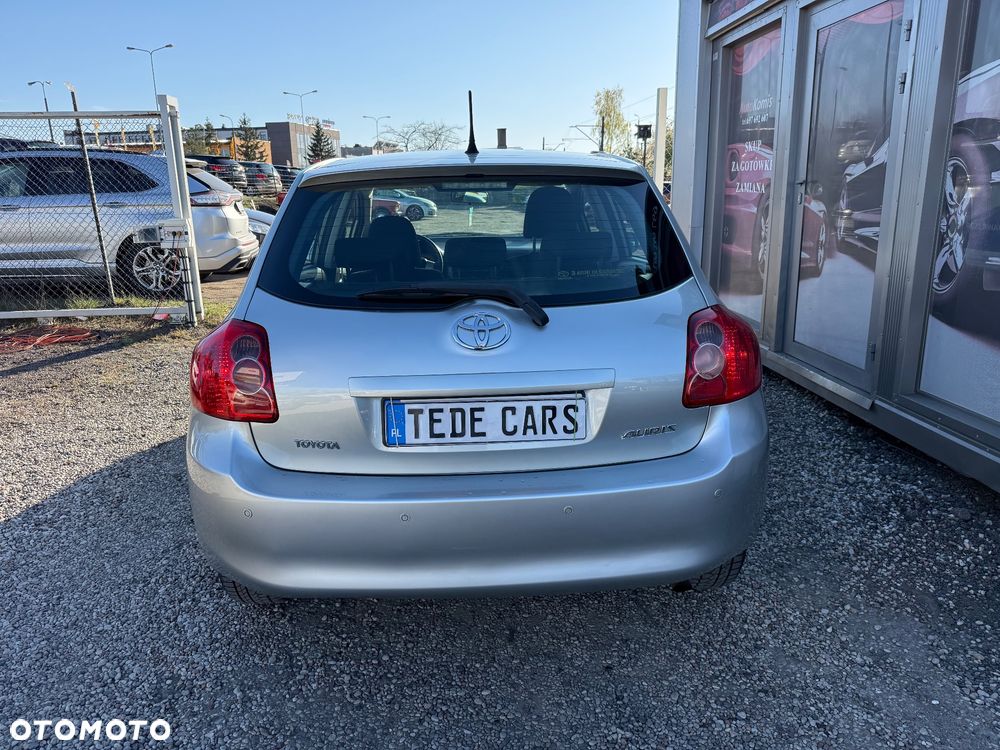 Toyota Auris 1.4 VVT-i Sol - 5
