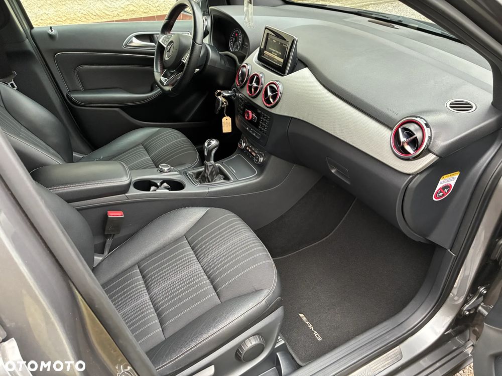 Mercedes-Benz Klasa B 180 BlueEFFICIENCY Edition - 18