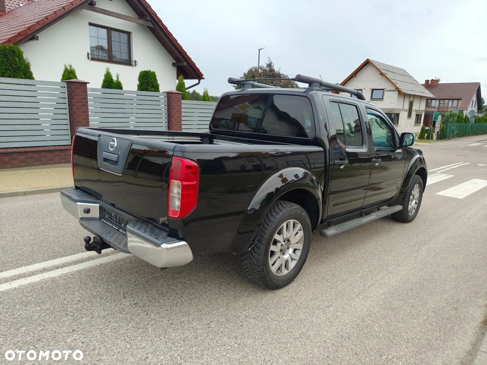 Nissan Navara 3.0 D V6 - 6