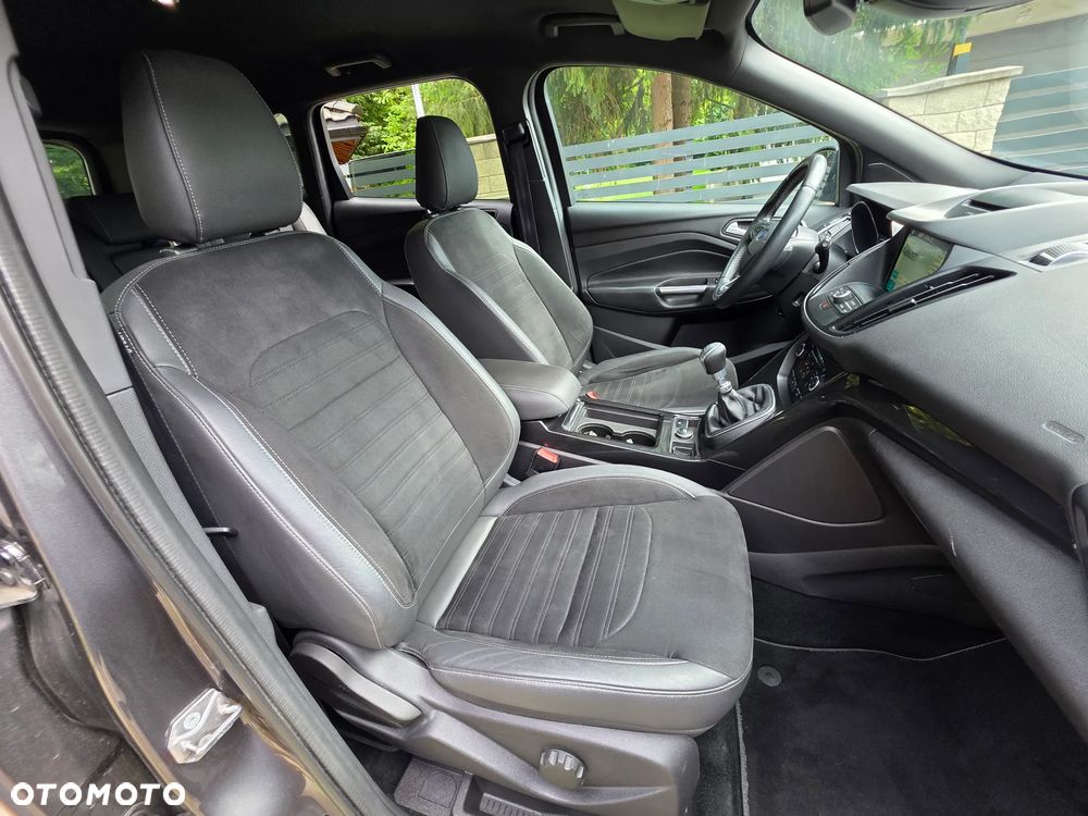 Ford Kuga 2.0 TDCi AWD ST-Line - 6