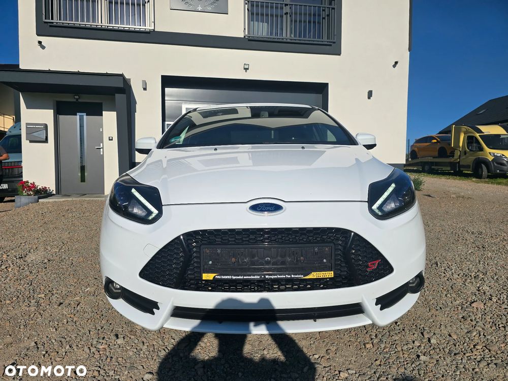 Ford Focus 2.0 EcoBoost ST mit Leder-Exclusiv-Paket - 11