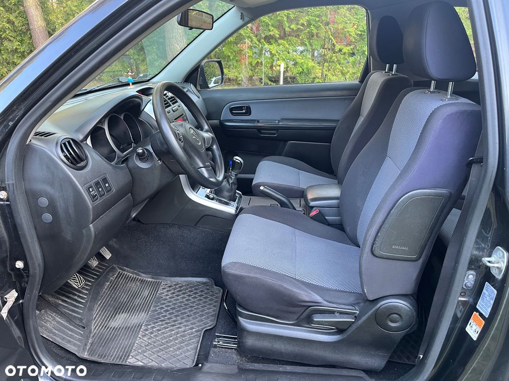 Suzuki Grand Vitara 1.6 Comfort Style - 18