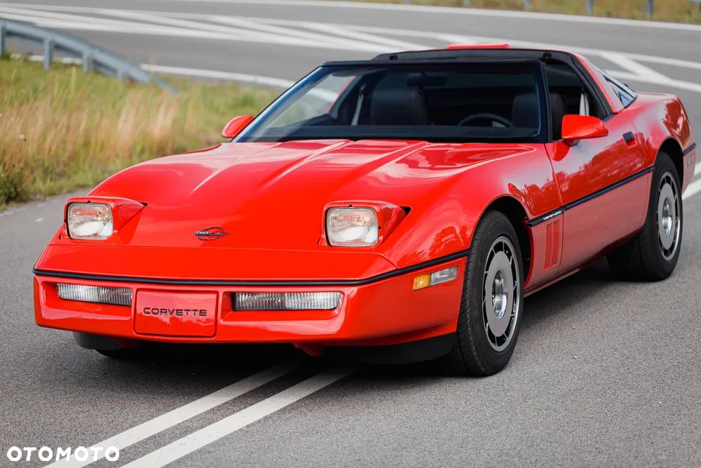 Chevrolet Corvette - 11