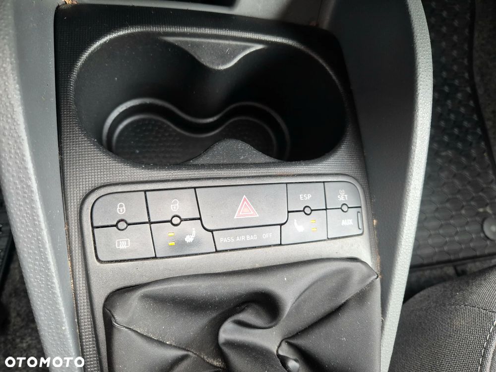 Seat Ibiza 1.4 16V Style - 27