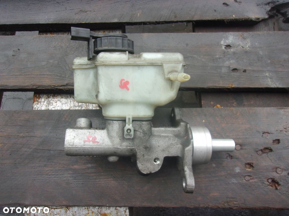 POMPA HAMULCOWA VOLKSWAGEN GOLF 5 V - 1