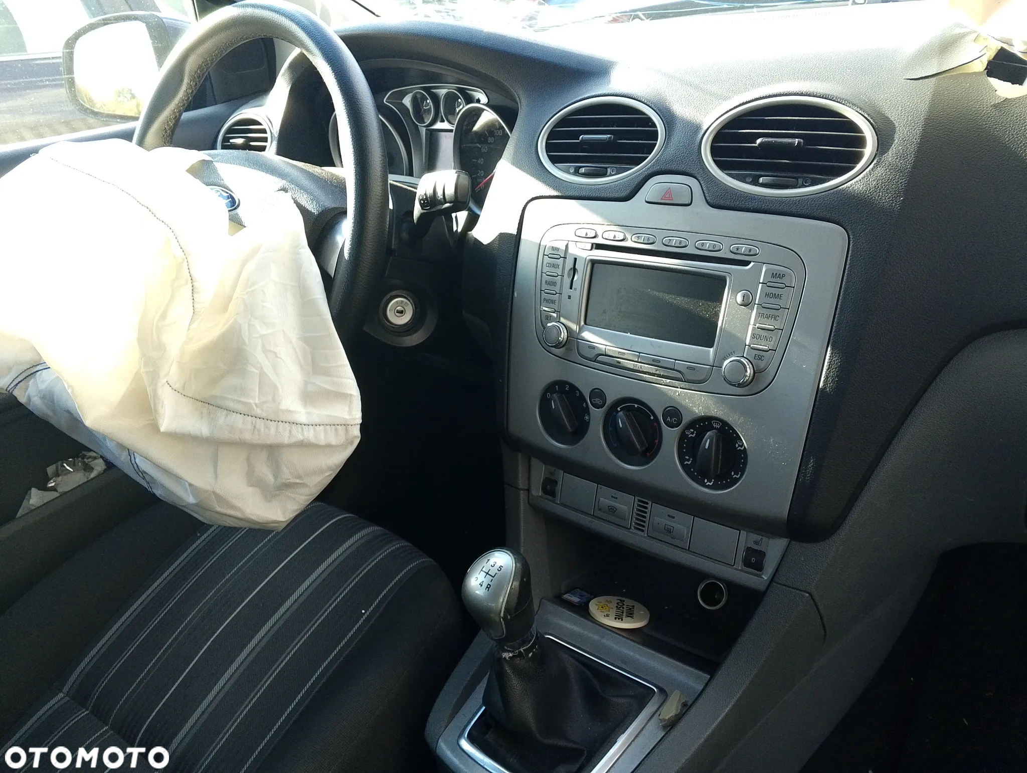 Ford Focus 1.6 TDCi Ambiente DPF - 9