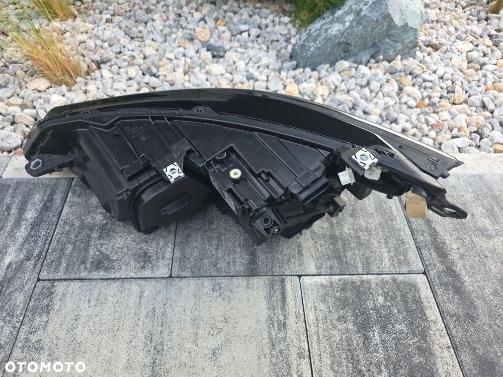 VW GOLF 8 VIII 5H1 GTI Lampa prawa przód Full Led Matrix IQ 5H1941060Q - 10