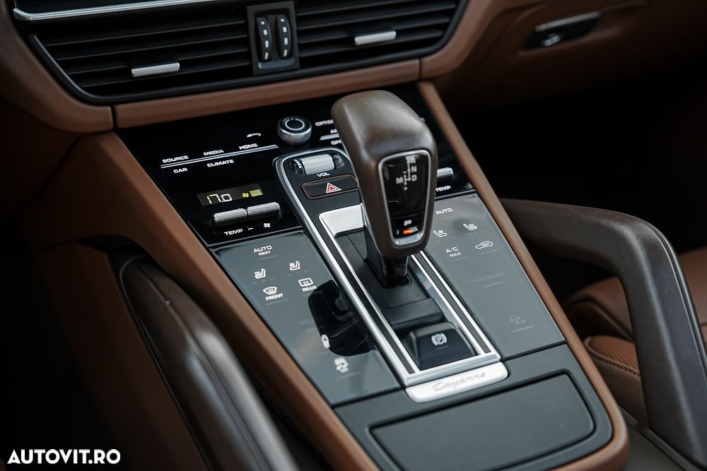 Porsche Cayenne Tiptronic S - 15