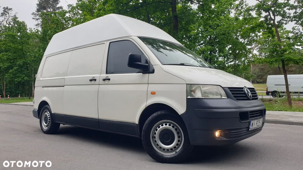 Volkswagen Transporter Caravelle Kurz (5.Si.) - 4