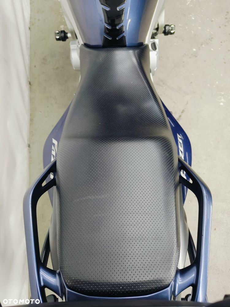Yamaha FZ6 - 15