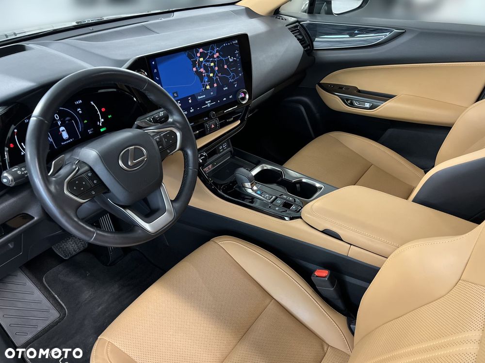 Lexus NX 350h Prestige AWD - 18