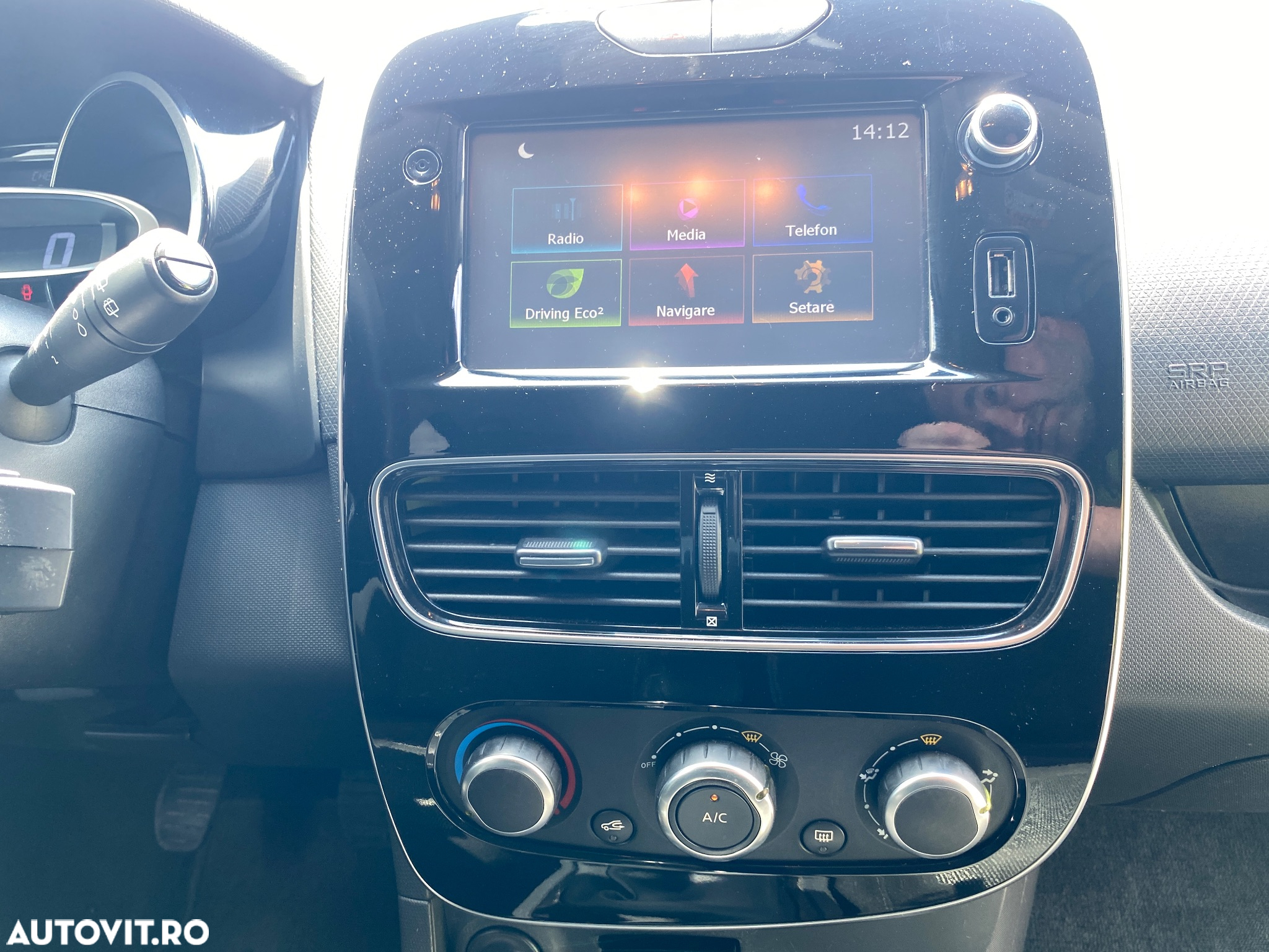 Renault Clio - 12
