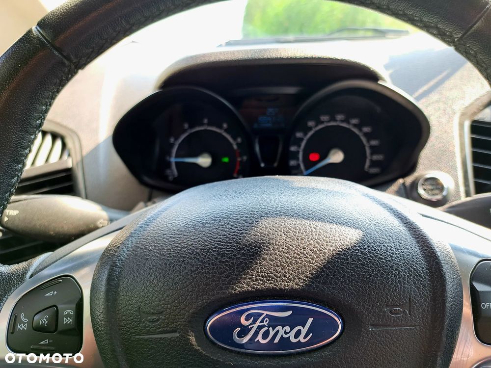 Ford EcoSport - 13