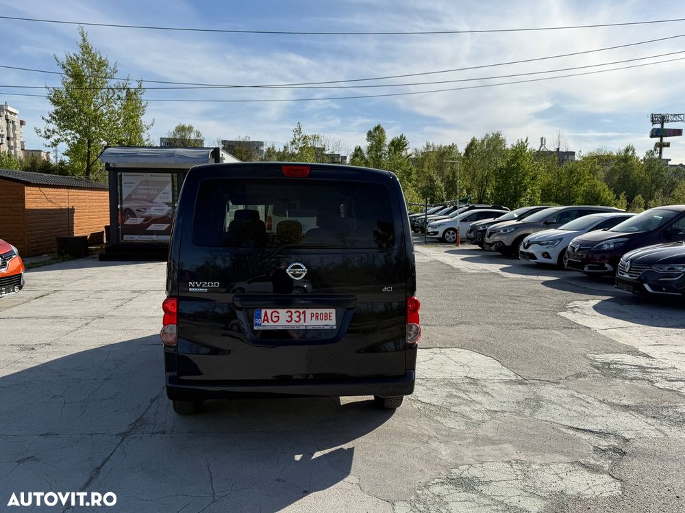 Nissan NV200 - 11