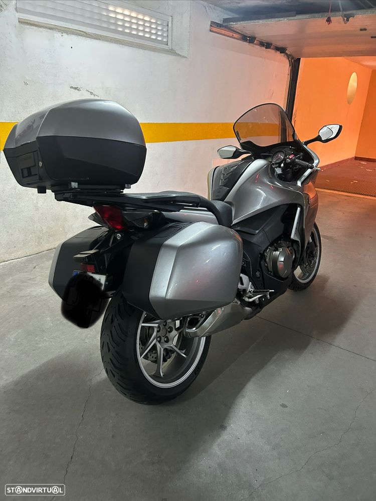 Honda VFR VFR 1200 f - 5