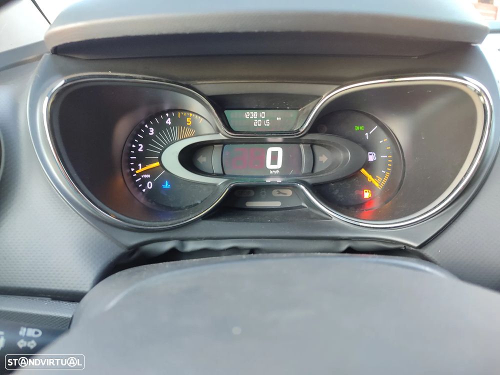 Renault Captur 1.5 dCi Exclusive - 15