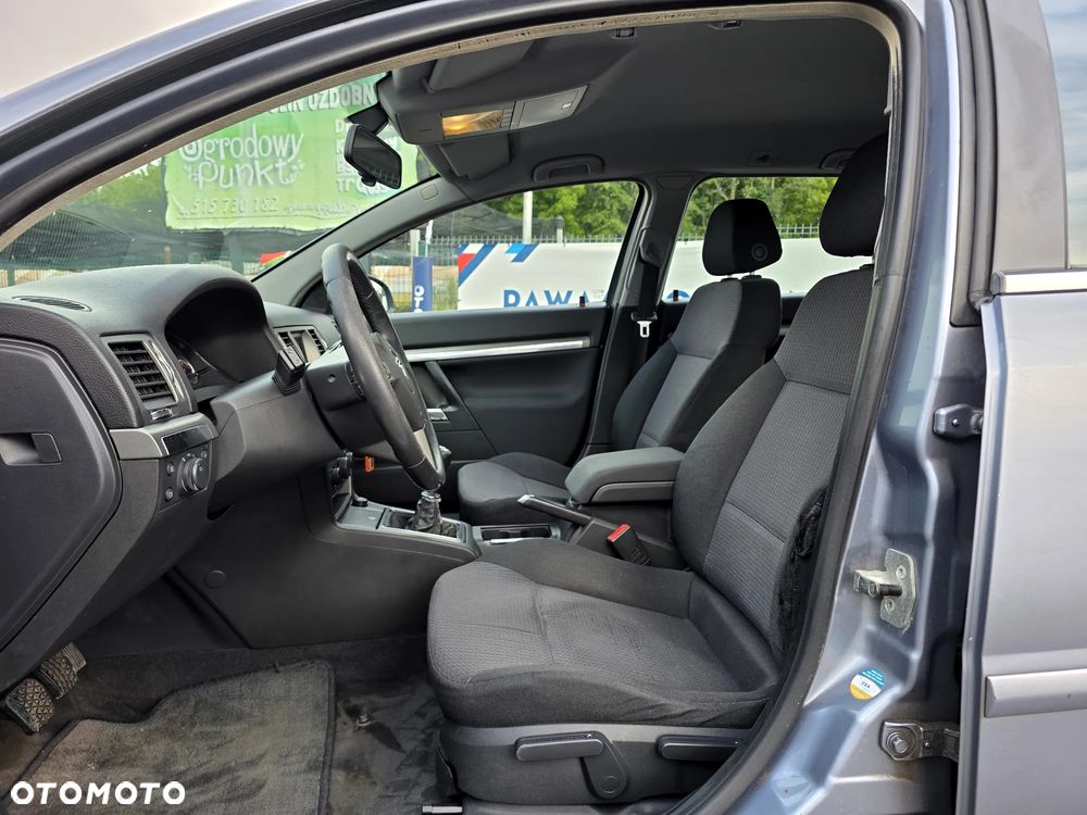 Opel Vectra 2.2 Caravan Business - 12