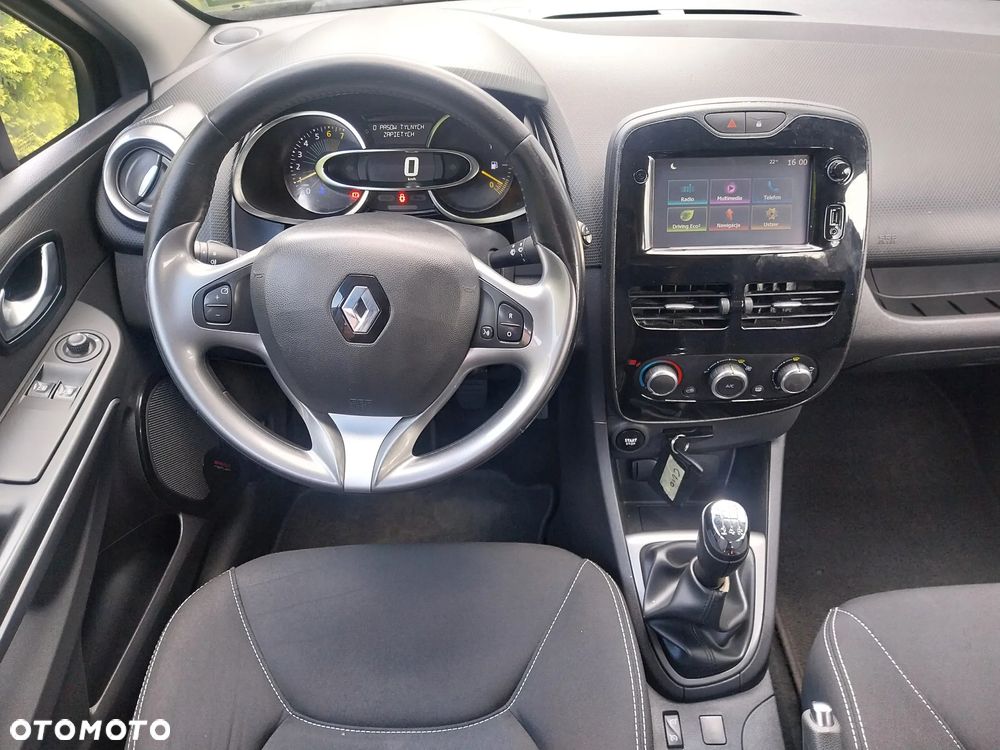 Renault Clio 1.2 16V 75 LIMITED - 14