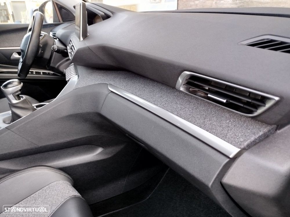Peugeot 5008 1.2 PureTech Allure - 40