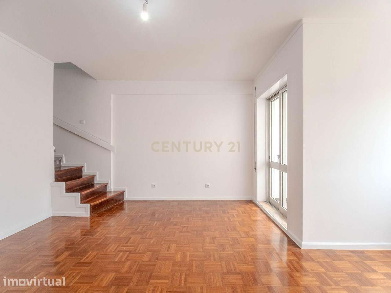 ARRENDAMENTO - Apartamento T1+1 Duplex - Bonfim - Grande imagem: 5/25