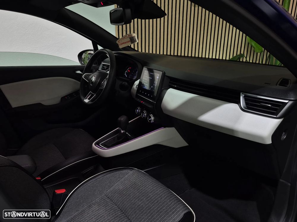 Renault Clio TCe 90 CVT EVOLUTION - 29