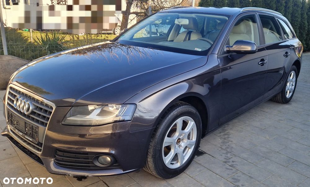 Audi A4 Avant - 1