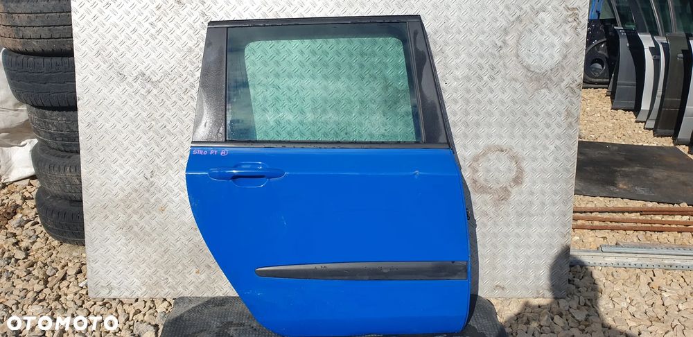 Fiat Stilo Drzwi Boczne Prawy Tył P.T.