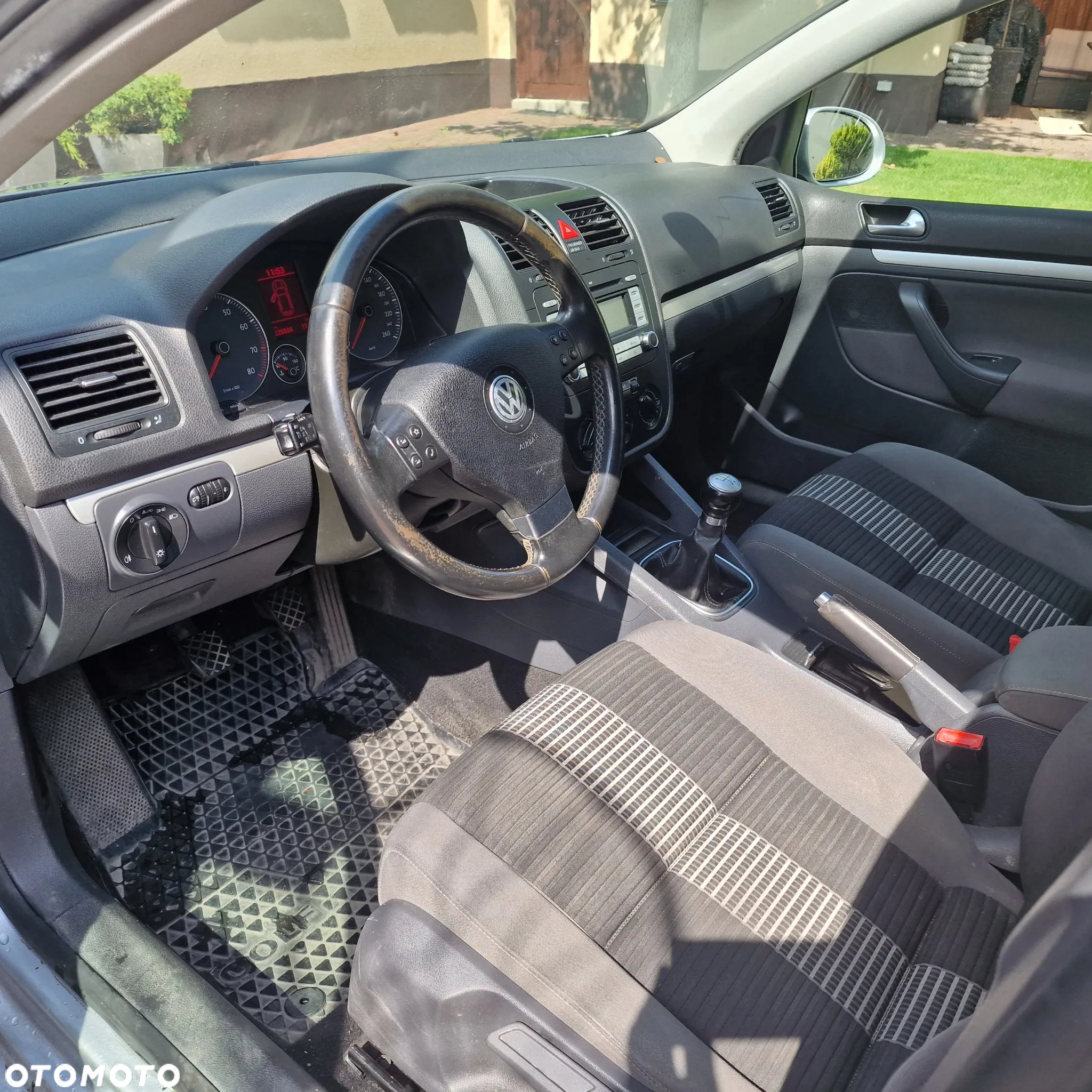 Volkswagen Golf 1.6 Comfortline - 14