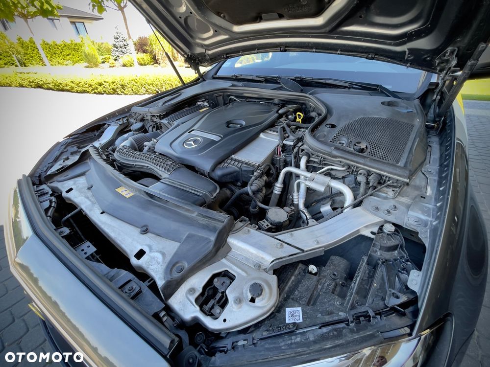 Mercedes-Benz Klasa E 200 9G-TRONIC - 38