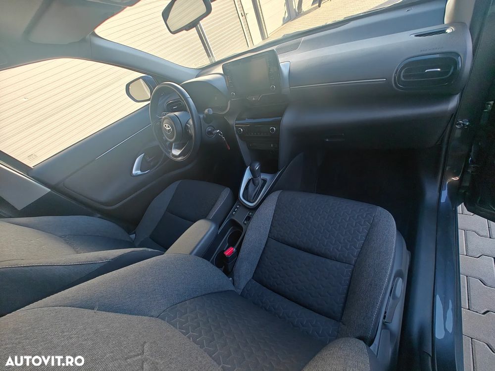 Toyota Yaris Cross 1.5 VVT-i HSD 4x2 Active - 11