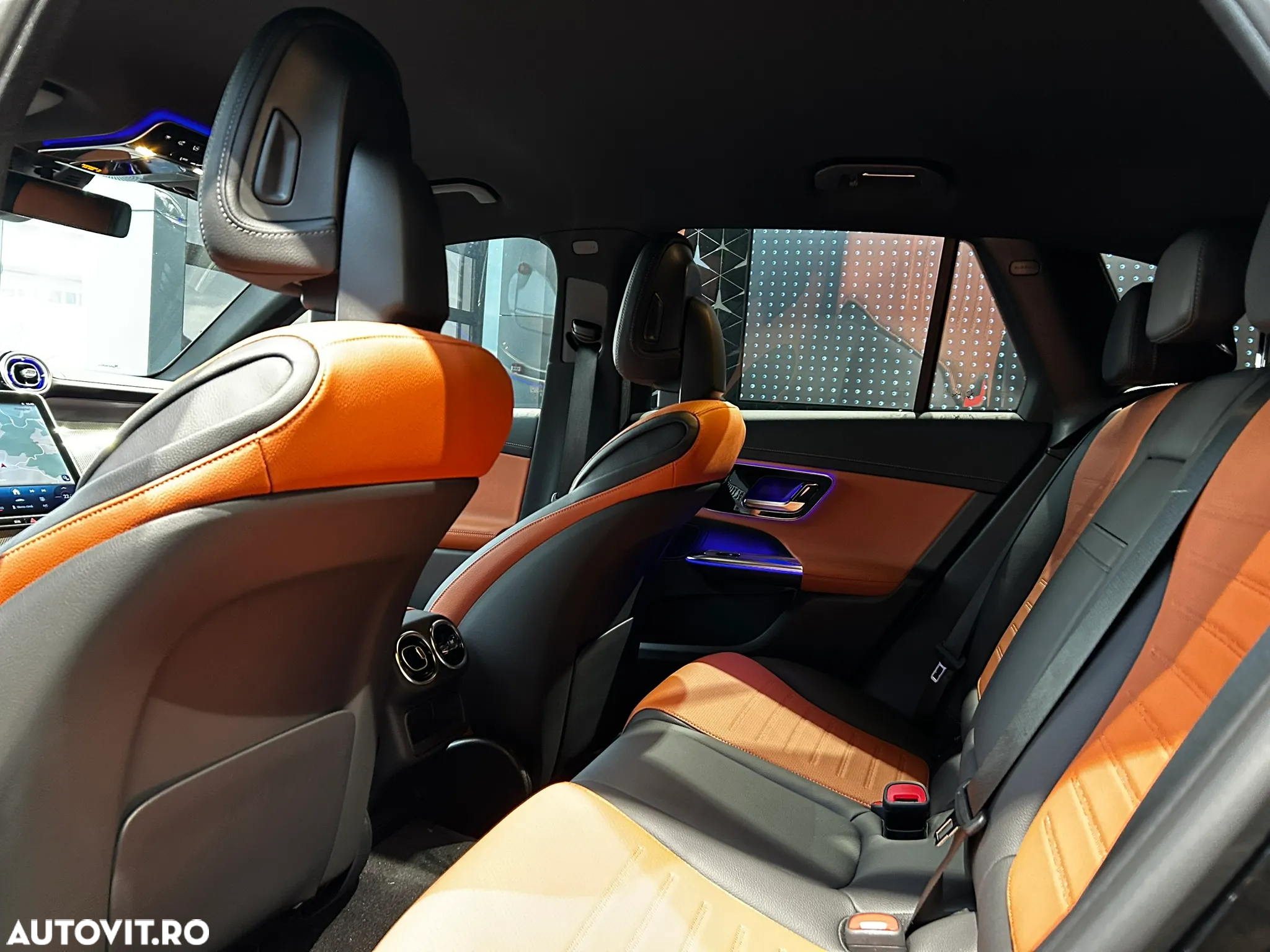 Mercedes-Benz GLC 300 4Matic 9G-TRONIC AMG Line Advanced - 14
