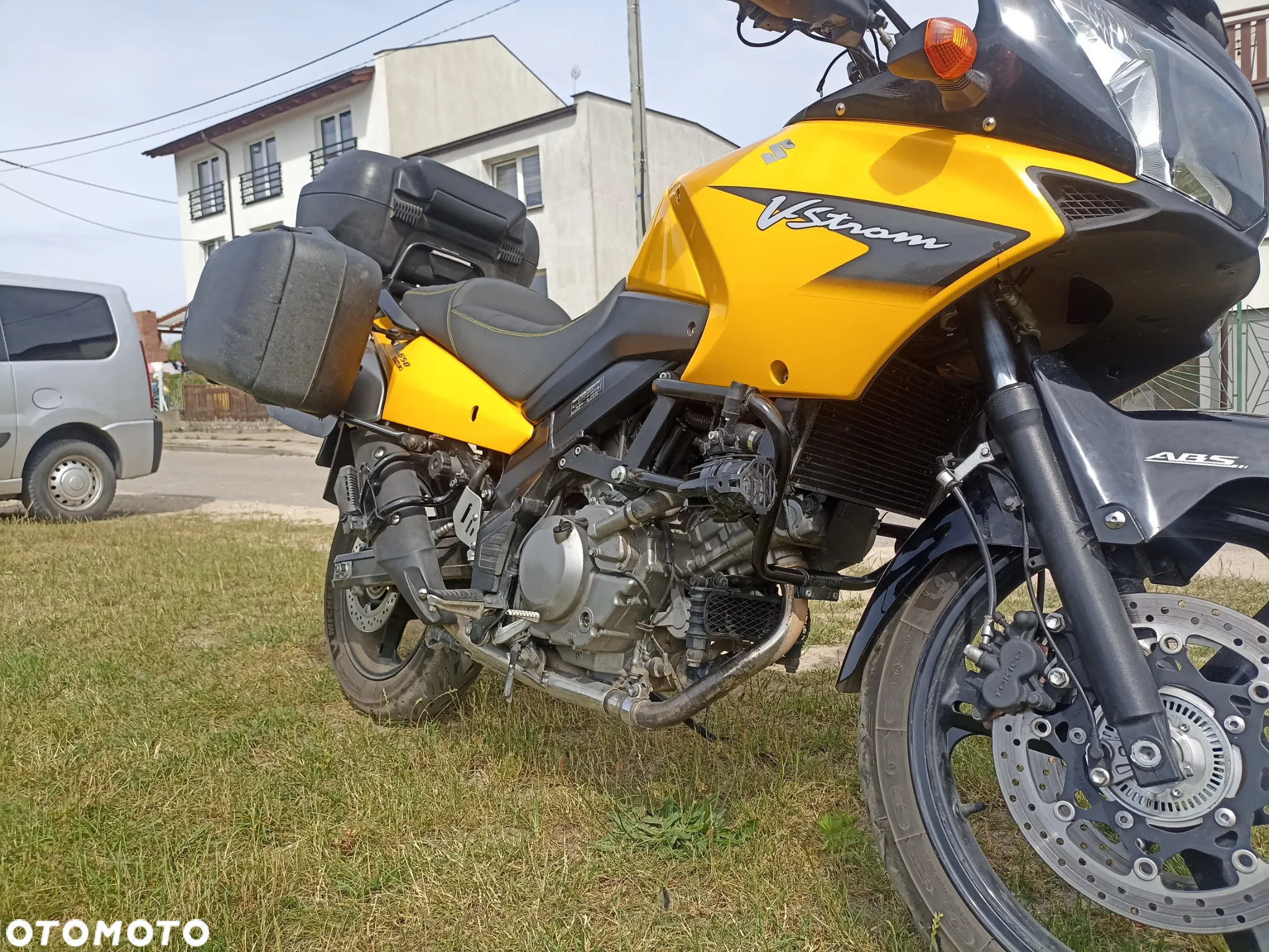 Suzuki V-STROM - 6