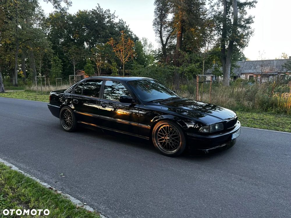 BMW Seria 7 740i - 2