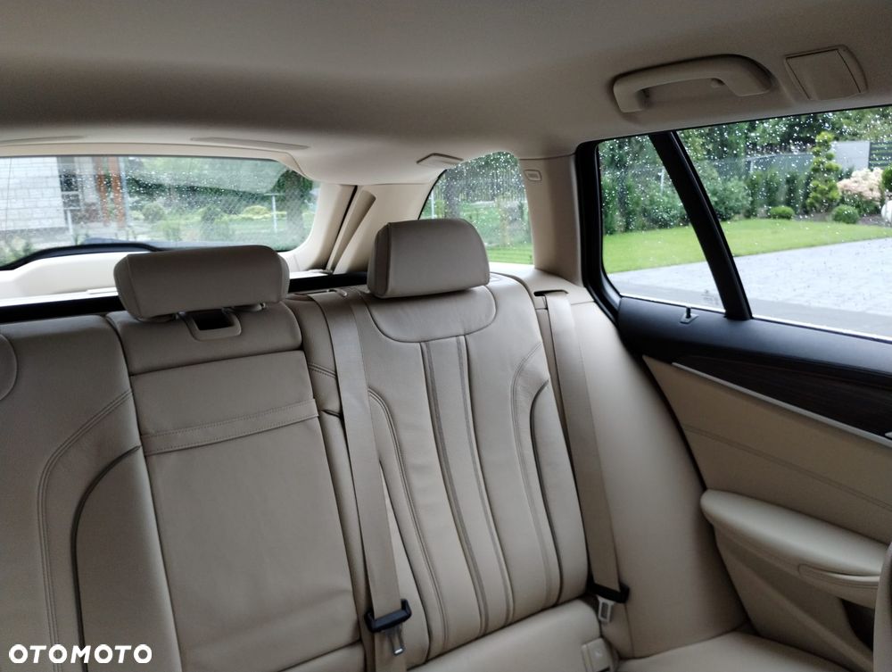 BMW Seria 5 530d Luxury Line - 16