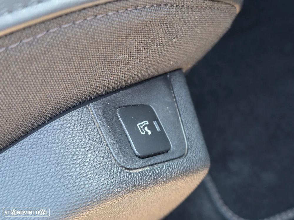 Peugeot 5008 1.5 BlueHDi GT Line EAT8 - 28